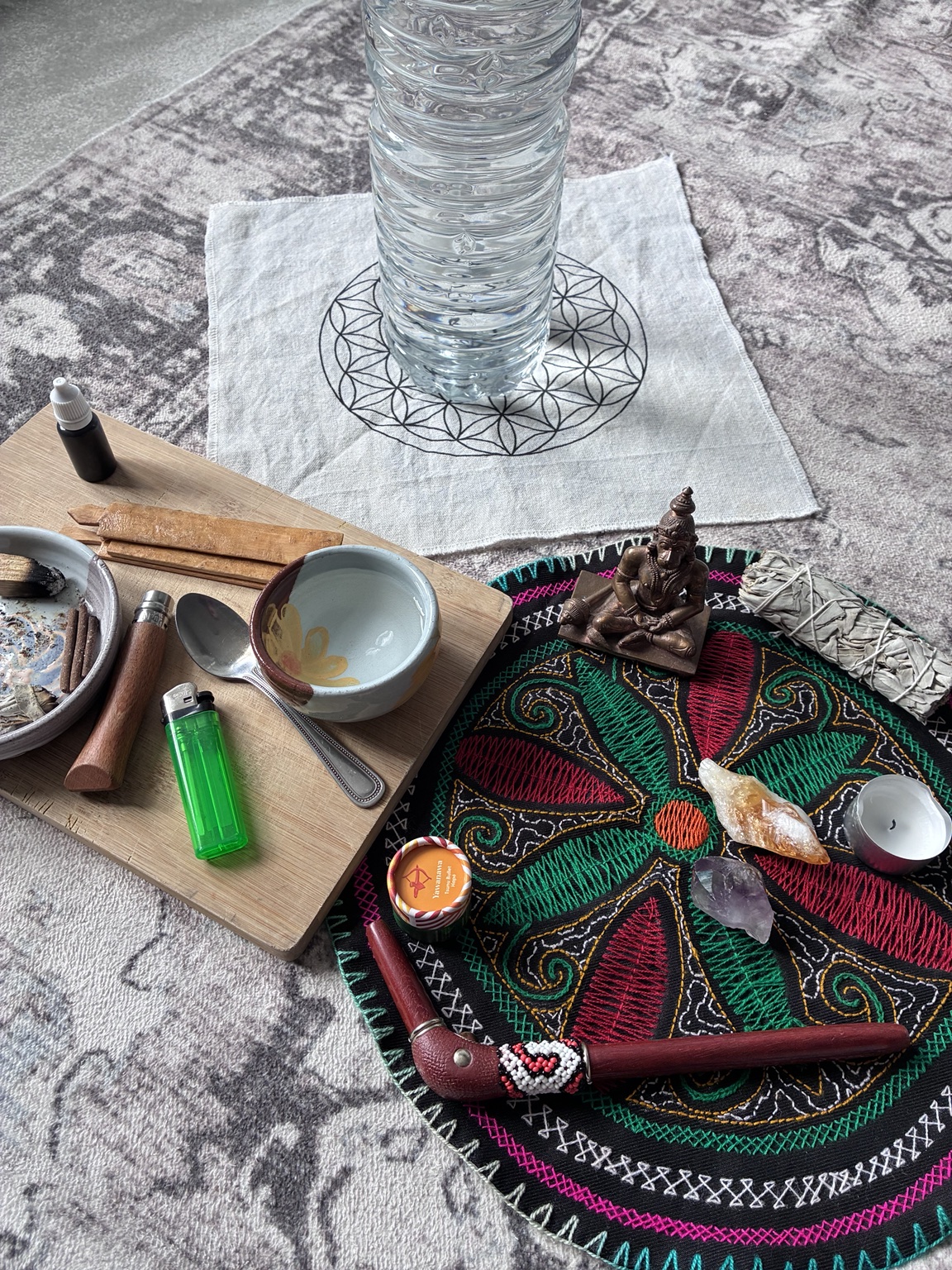 Ceremony items arranged in preparation for Kambo